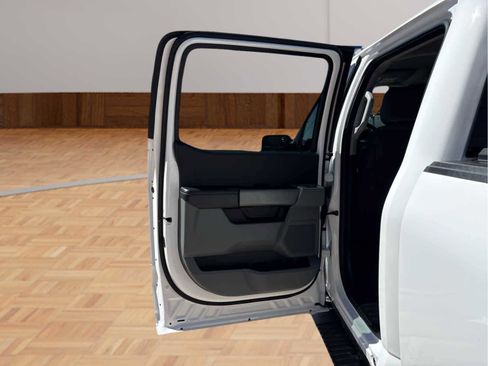 Used 2022 Ford F150 XLT w/ FX4 Off-Road Package image 12