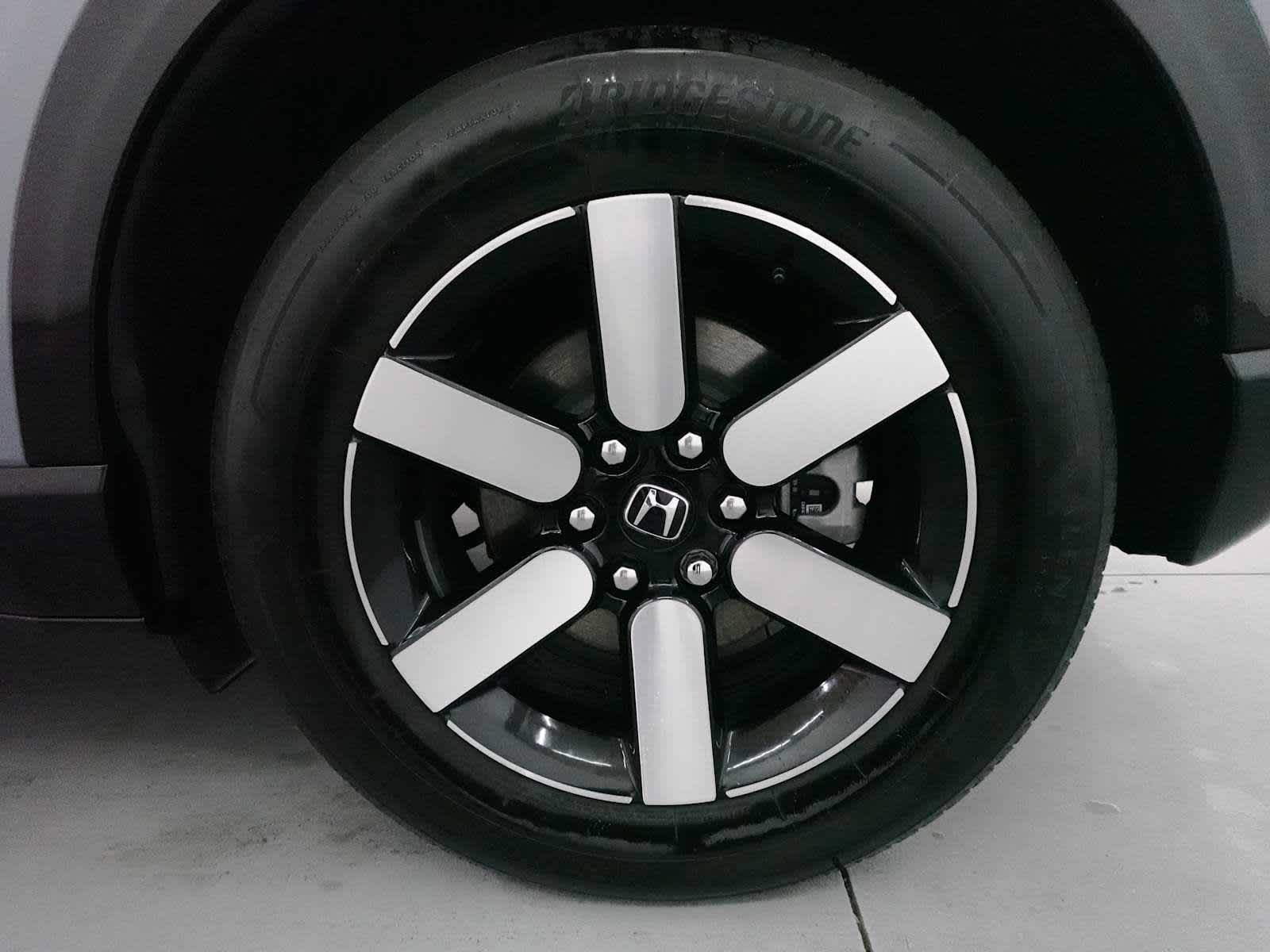 Used 2024 Honda Prologue Touring image 9