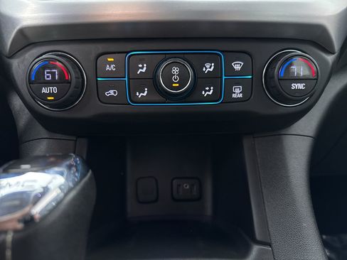Used 2019 GMC Acadia SLE FWD image 21