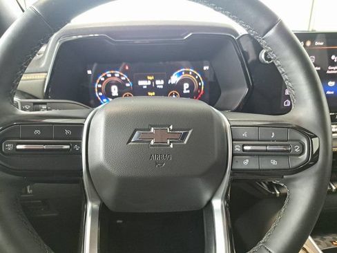 Used 2024 Chevrolet Colorado ZR2 w/ ZR2 Convenience Package III AWD/4WD image 11