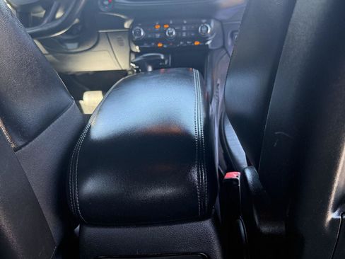 Used 2022 Dodge Durango GT RWD image 20