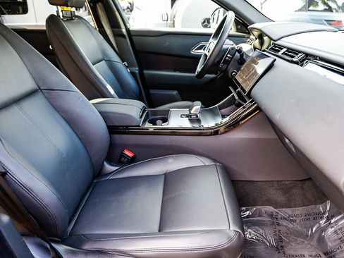 Used 2026 Land Rover Range Rover Velar Dynamic SE image 17