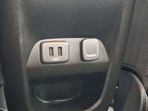 Used 2022 Chevrolet Colorado Z71 image 14