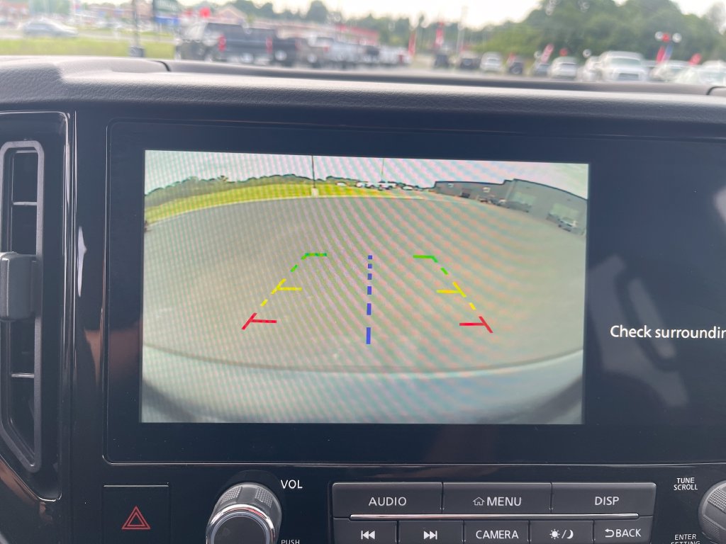 Used 2025 Nissan Frontier PRO-4X AWD/4WD image 23
