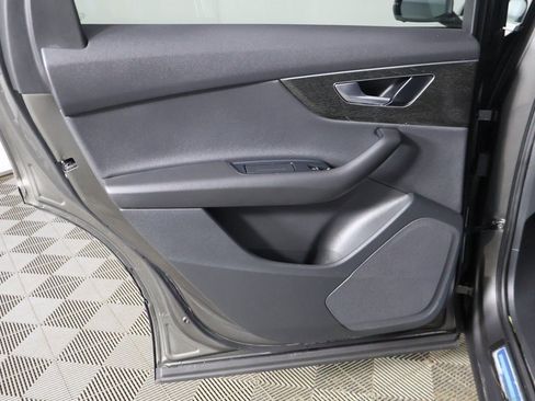 Used 2021 Audi Q7 2.0T Premium w/ Convenience Package image 28