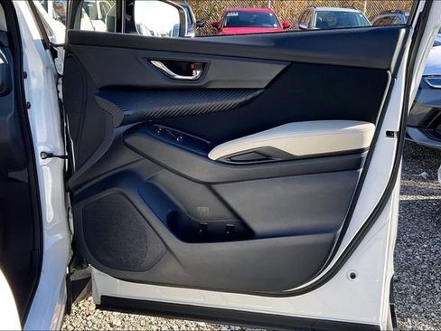 Used 2023 Subaru Ascent Premium w/ Convenience Package image 24