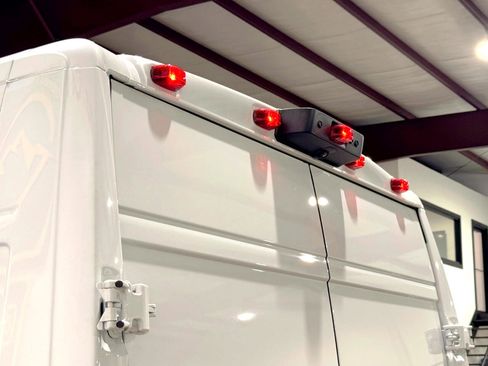 Used 2021 RAM ProMaster 2500 image 43