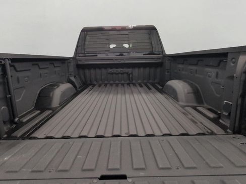 Used 2024 GMC Sierra 2500 AT4 w/ AT4 Premium Plus Package AWD/4WD image 15