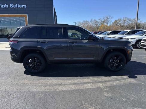 New 2026 Jeep Grand Cherokee Limited w/ Limited Altitude Package RWD image 6