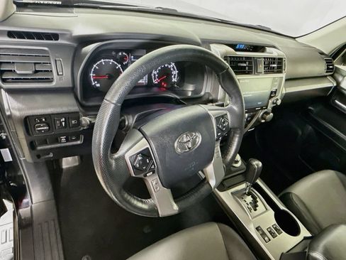 Used 2024 Toyota 4Runner SR5 Premium AWD/4WD image 9