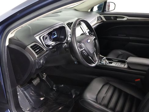 Used 2019 Ford Fusion SEL image 22