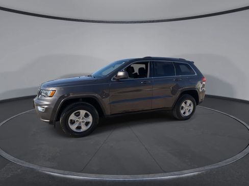 Used 2017 Jeep Grand Cherokee Laredo w/ Quick Order Package 23E image 4