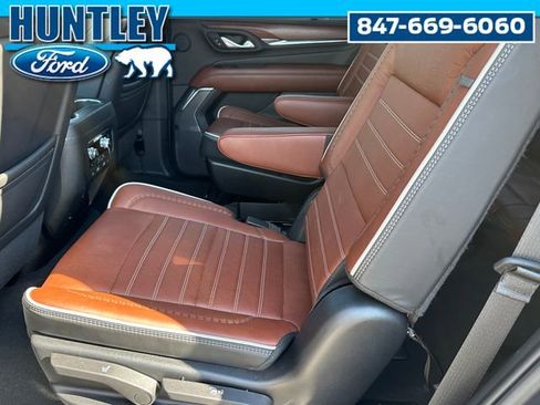 Used 2023 GMC Yukon Denali Ultimate image 18