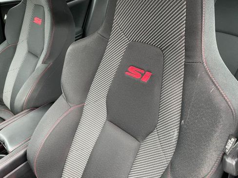 Used 2018 Honda Civic Si image 16