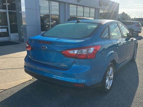 Used 2014 Ford Focus SE FWD image 7