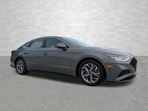 Certified 2023 Hyundai Sonata SEL w/ Convenience Package FWD image 1