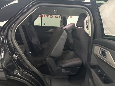 New 2026 Ford Explorer Active AWD/4WD image 39