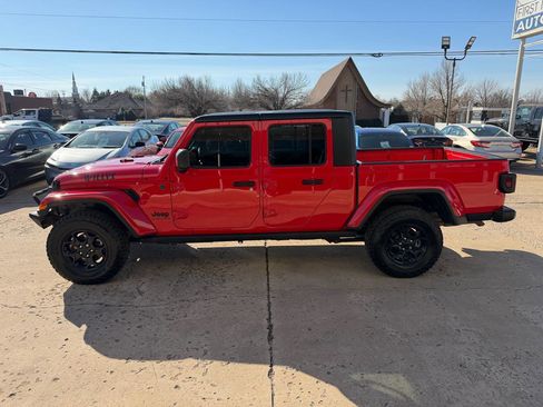Used 2023 Jeep Gladiator Sport image 4