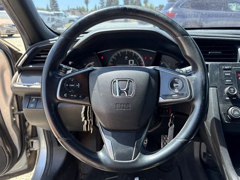 Used 2017 Honda Civic Sport image 22