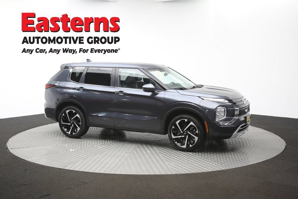 Used 2024 Mitsubishi Outlander SE AWD/4WD image 49
