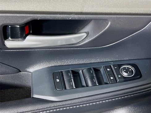 Certified 2025 Toyota Grand Highlander AWD image 16