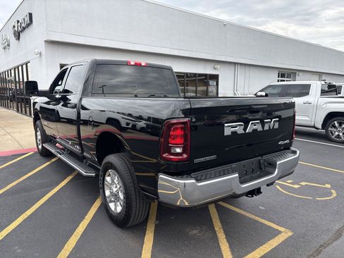 Used 2025 RAM 2500 Big Horn AWD/4WD image 7