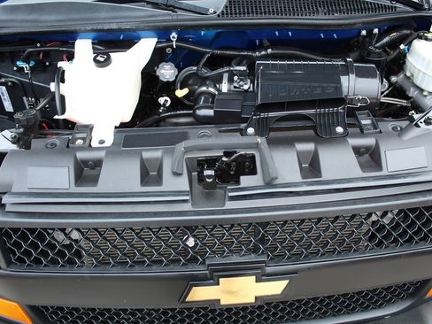 Used 2019 Chevrolet Express 3500 LS image 27