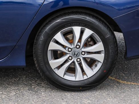 Used 2013 Honda Accord LX image 11