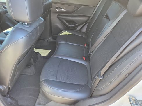 Used 2014 Buick Encore FWD image 10