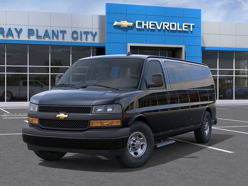 New 2025 Chevrolet Express 3500 LS RWD image 6