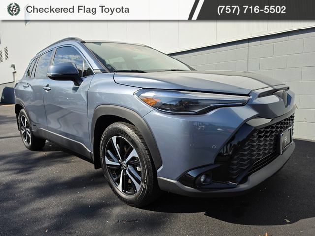 Used 2024 Toyota Corolla Cross AWD Hybrid w/ Convenience Package image 7