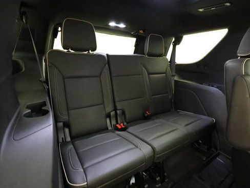 Used 2022 Chevrolet Tahoe Premier w/ Premium Package image 23