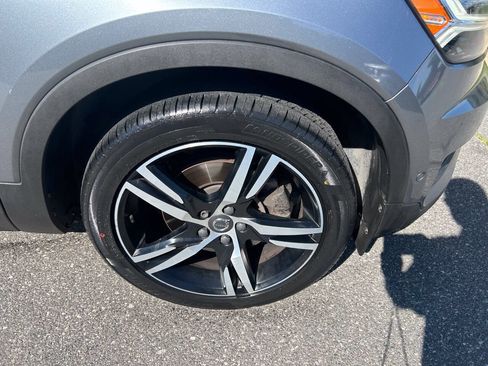 Used 2019 Volvo XC40 T5 Momentum AWD/4WD image 29