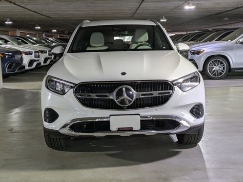 Certified 2025 Mercedes-Benz GLC 300 image 5
