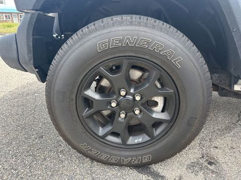 Used 2018 Jeep Wrangler Unlimited Sport AWD/4WD image 30