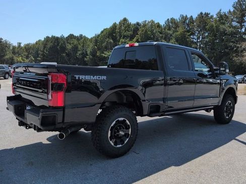 New 2026 Ford F250 Platinum w/ Tremor Off-Road Package image 4