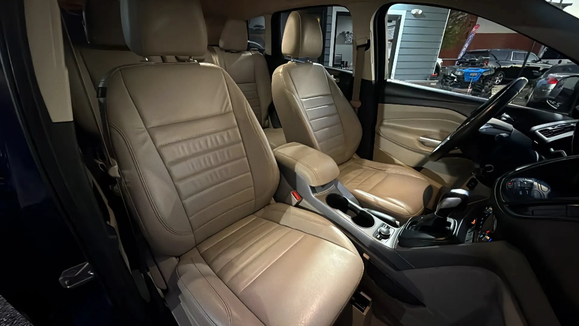 Used 2015 Ford Escape SE w/ Equipment Group 201A AWD/4WD image 29