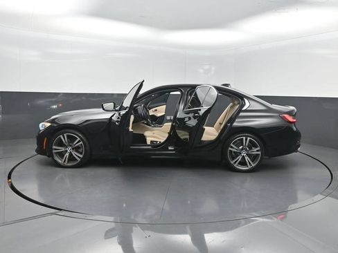 Used 2022 BMW 330i Sedan w/ Driving Assistance Package RWD image 33