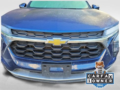 Used 2024 Chevrolet Trax LT w/ Driver Confidence Package FWD image 7