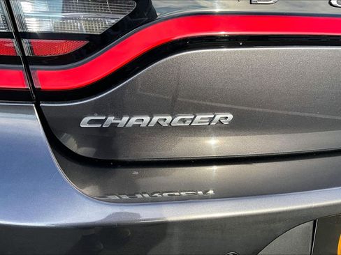 Used 2015 Dodge Charger SE w/ Popular Equipment Group image 28