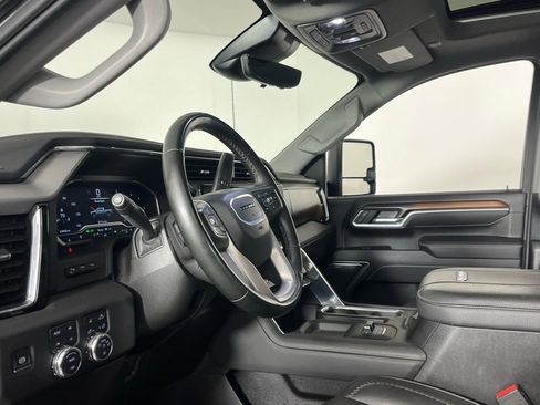 Used 2025 GMC Sierra 3500 Denali w/ Denali Reserve Package image 25