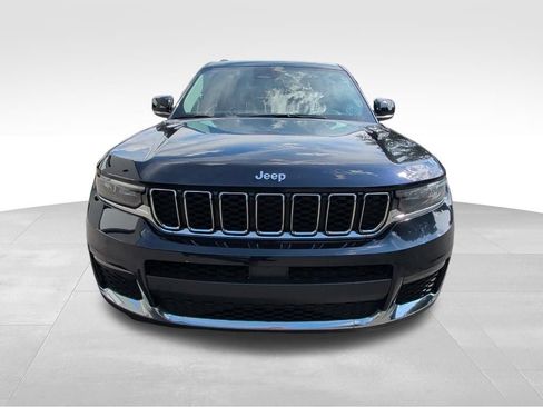 Used 2024 Jeep Grand Cherokee L Limited AWD/4WD image 8