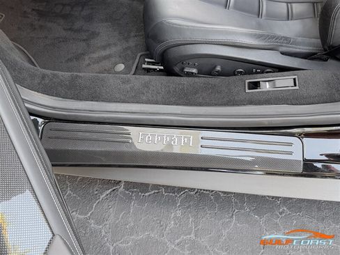 Used 2012 Ferrari 458 Italia Coupe RWD image 25
