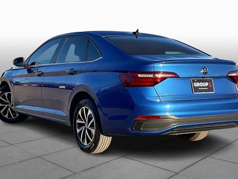 Used 2023 Volkswagen Jetta S image 10