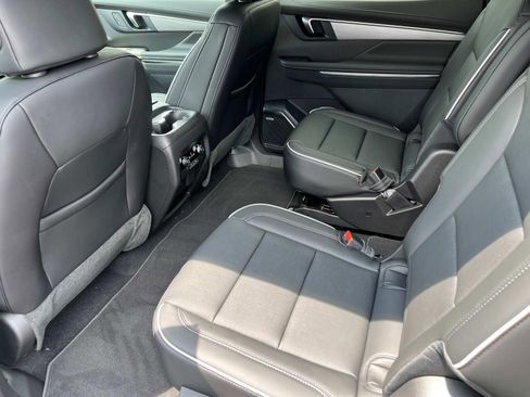 New 2026 Buick Enclave Preferred w/ Power Package AWD/4WD image 18