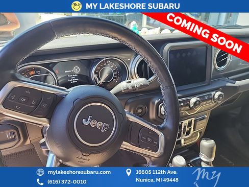 Used 2023 Jeep Wrangler Unlimited Sahara w/ LED Lighting Group AWD/4WD image 12