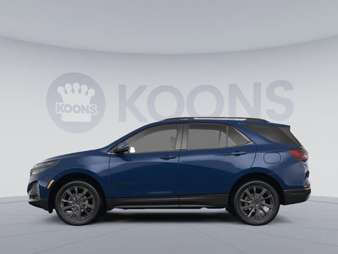 Used 2023 Chevrolet Equinox RS image 2