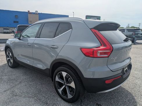 New 2025 Volvo XC40 B5 Plus w/ Climate Package image 6