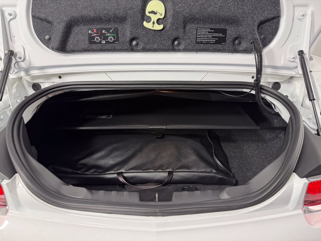 Used 2013 Chevrolet Camaro SS RWD image 11