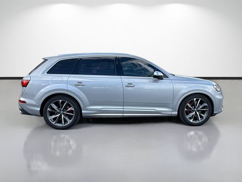 Used 2021 Audi SQ7 Prestige AWD/4WD image 2